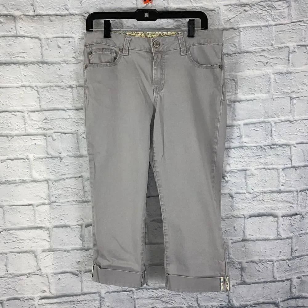 Faded glory cotton blend denim capris grey sz 10